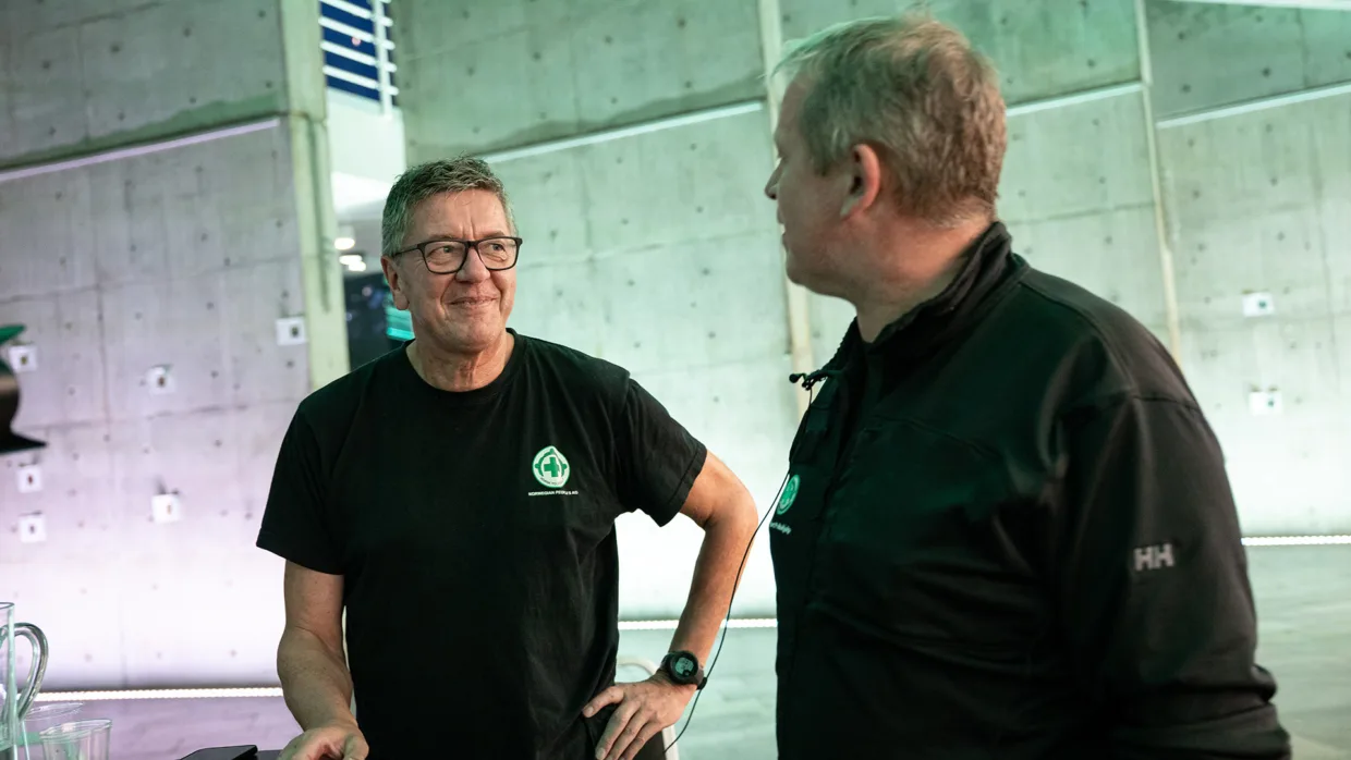 Radarparet Jorge og Øyvind smiler fornøyd etter nok en vel gjennomført auksjon.