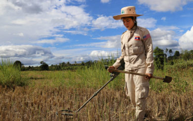 Humanitaer nedrustning i Laos inter img 925x632