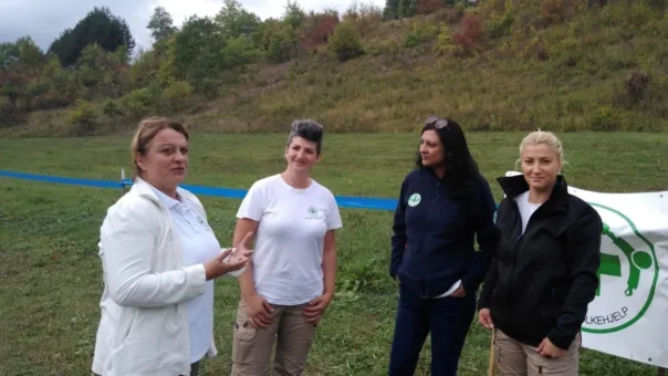 Clear feedback from Snezana We need more women Left to right Ada Gradascevic Programme and Administration Manager Almina Kurevija deminer Raena Aslam Advisor Snezana Ilic deminer