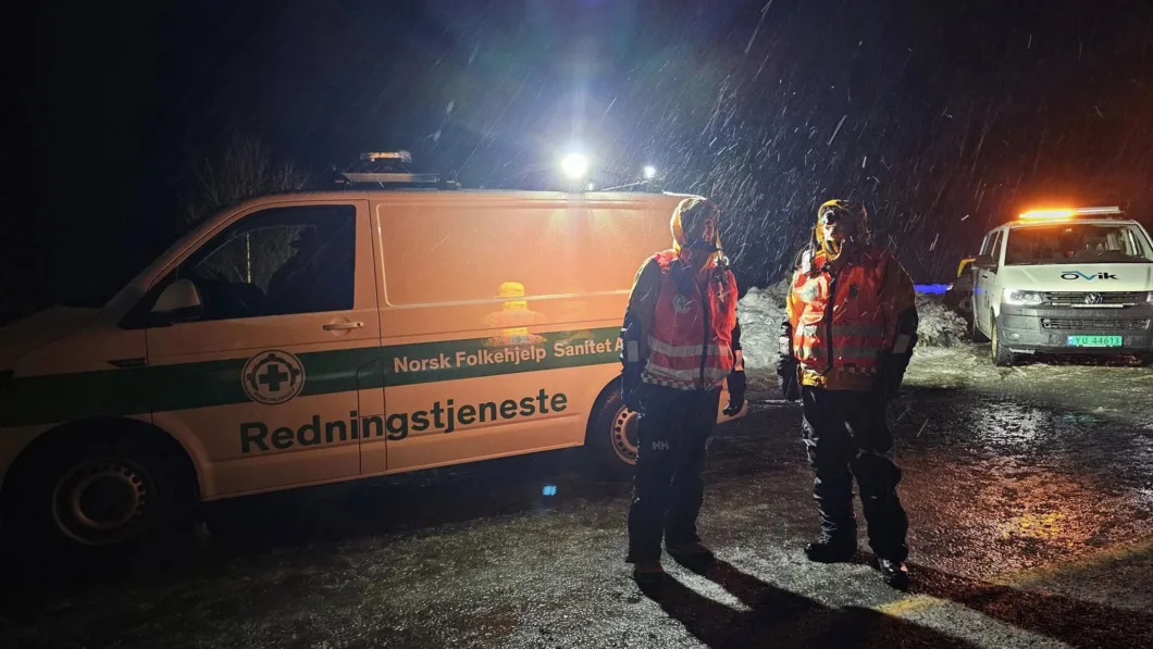 Mannskaper på ulykkesstedet 2. juledag.