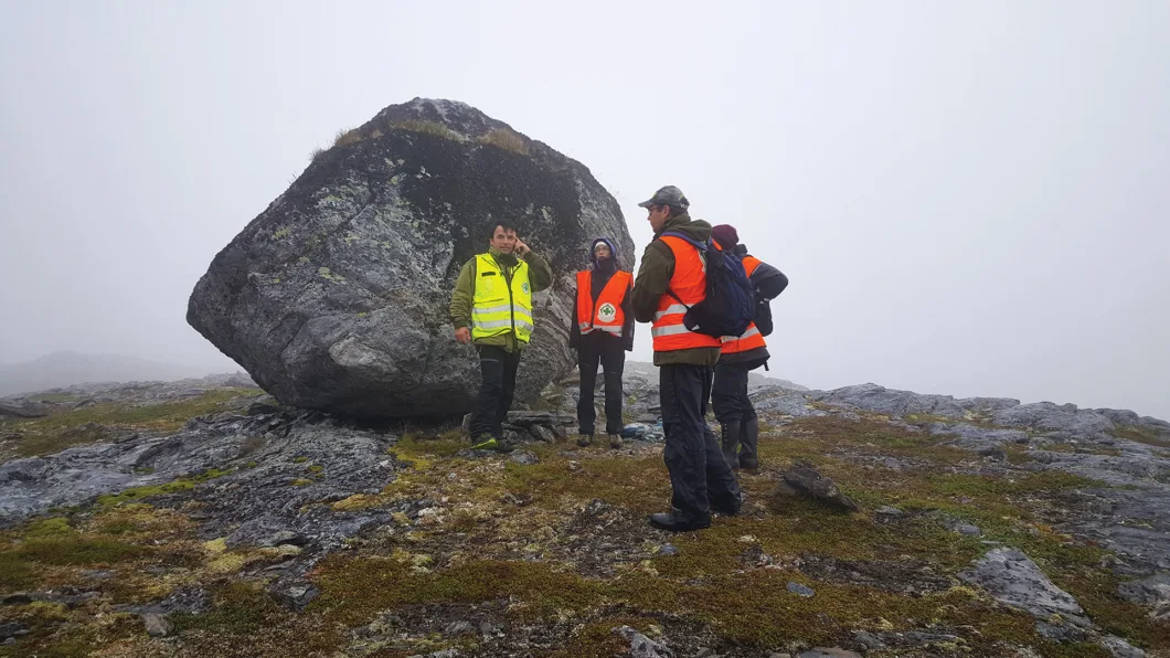 Tåka på Sørøya gjorde letearbeidetMannskaper under leteaksjonen. – Vi har lært mye av denne aksjonen, sier Kim-Are Walsø, leder i Norsk Folkehjelp Hasvik. vanskelig i løpet av de døgnene leteaksjonen pågikk.