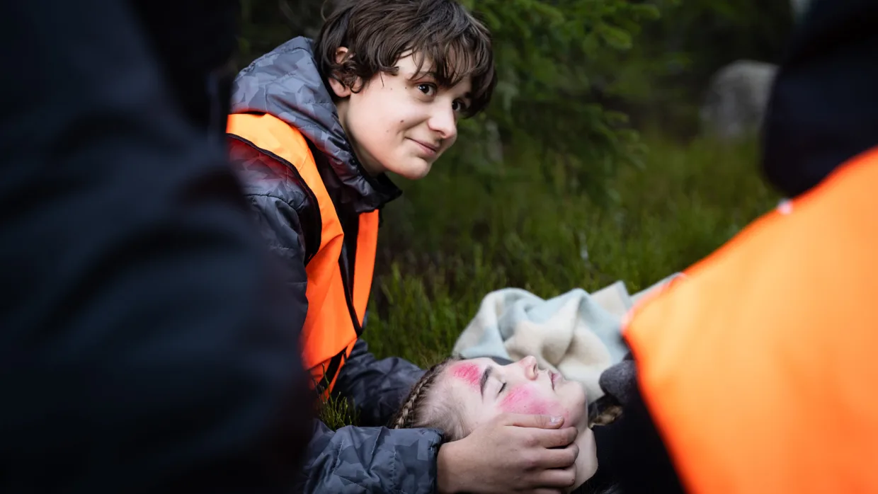 William Utbjoa Pettersen har fått ansvar for å passe på at markør Beate har frie luftveier.