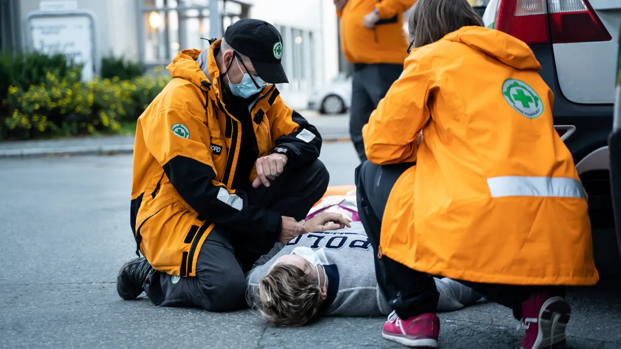 Med munnbind og gode rutiner for hygiene var det mulig å gjennomføre akutthjelperkurs innenfor gjeldende regler i høst.