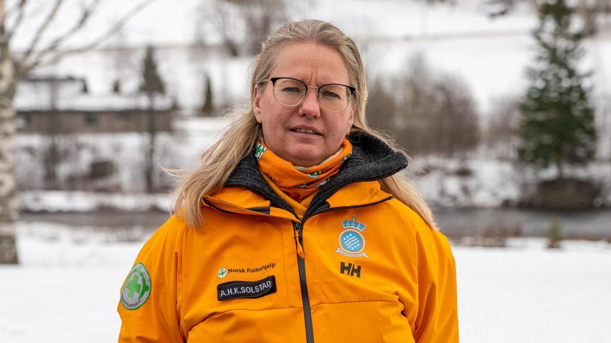 Leder i Norsk Folkehjelp Arendal, Anette Helene Kiil Solstad, opplever at mer oppmerksomhet rundt laget gir flere oppdrag.