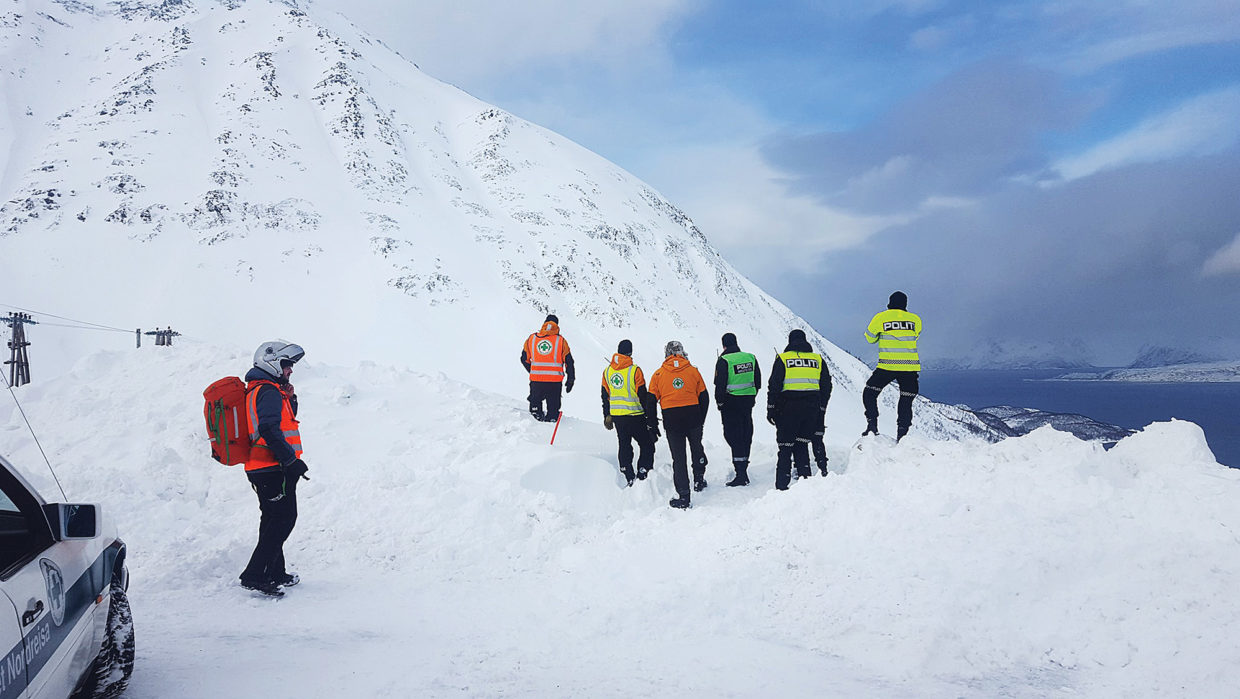 Lokallaget har god erfaring med dramatiske aksjoner på vinters tid, og rykker årlig ut på alarmer om snøskred. Her fra en aksjon i mars 2020.