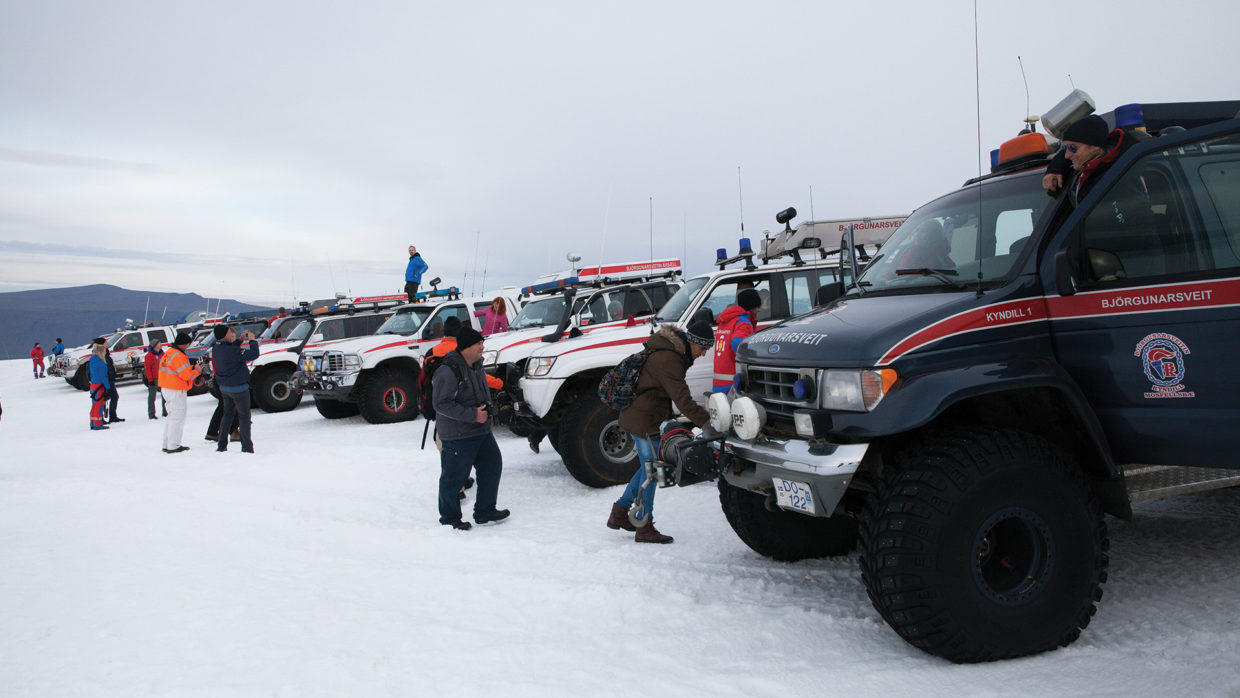 For dem som ville, ble turen avsluttet med en tur til Langjökull med den imponerende bilparken til ICE-SAR dagen etter konferansen.