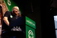 Vegard Eidissen Lindbæk er imponert over måten de frivillige har respondert på pandemien.