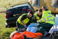Samvirkeøvelsen på Jæren, der frivillige ambulanseperonsell fra Norsk Folkehjelp trener sammen med helsetjenesten, politi og brannvesen, er lærerik for alle som deltar.