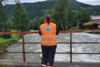 Ekstremværet Hans rammet også Nord-Gudbrandsdalen, og de frivillige fikk kjenne på  følelsen av å bidra når det virkelig gjelder.