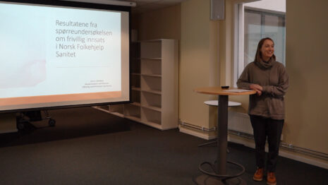 Masterstudent ved Oslomet, Anna Lebedeva, presenterer funnene i undersøkelsen.