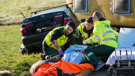 Samvirkeøvelsen på Jæren, der frivillige ambulanseperonsell fra Norsk Folkehjelp trener sammen med helsetjenesten, politi og brannvesen, er lærerik for alle som deltar.