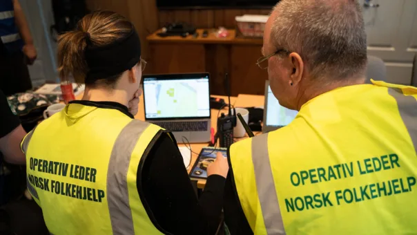 Under 20 % av alle operative ledere i Norsk Folkehjelp er kvinner. – Vi må tørre å slippe kvinner fram operativt i organisasjonen, skriver Vegard Eidissen Lindbæk.