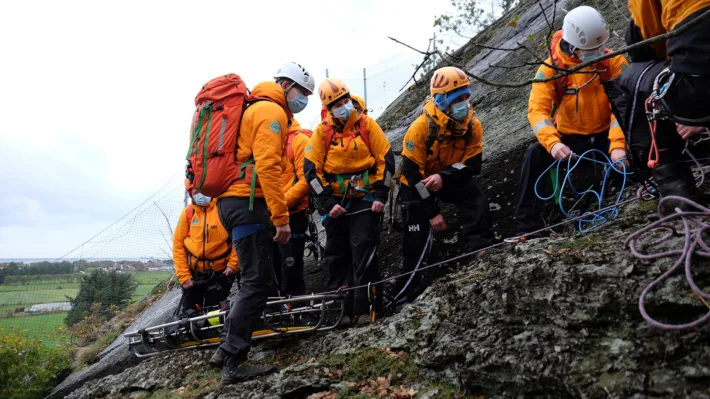 Å jobbe i bratt terreng er knyttet til risiko. Sentralt Sanitetsutvalg ønsker å øke fokuset på sikkerhet i arbeidet vårt.