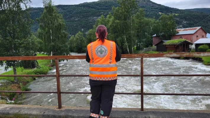 Ekstremværet Hans rammet også Nord-Gudbrandsdalen, og de frivillige fikk kjenne på  følelsen av å bidra når det virkelig gjelder.