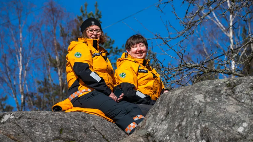 Runi Putten (frivillig i Vestre Toten/Gjøvik) sammen med Monica Nervik (leder i Sentralt Sanitetsutvalg) er også klar for en påske i beredskap.