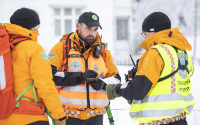 To mannskaper briefes av operativ leder