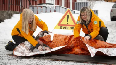 To akutthjelpere på kurs i Ringsaker.