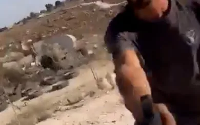 Vapen 00 00 02 15 Still002