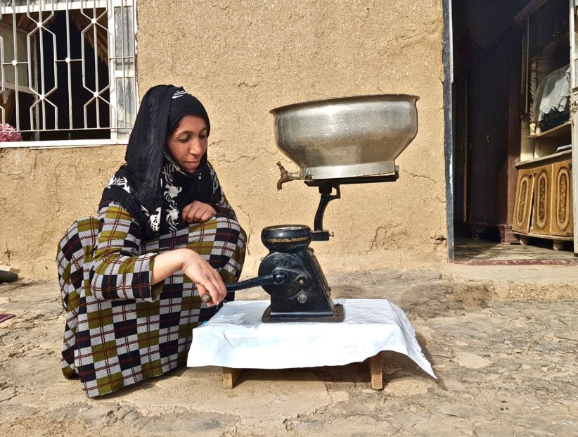 Kvinne som lager mat i Syria