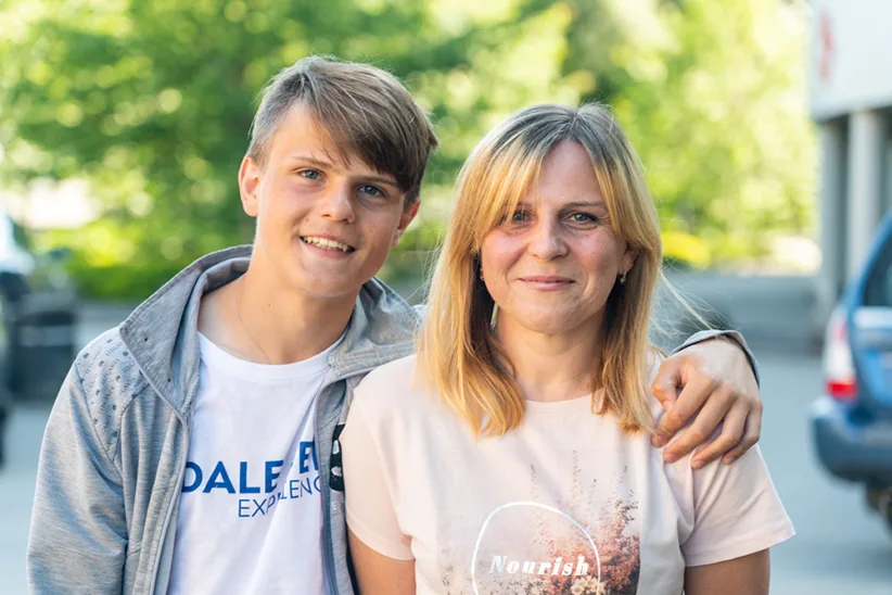 Vsevolod Kravchenko og moren Viktoriia 2